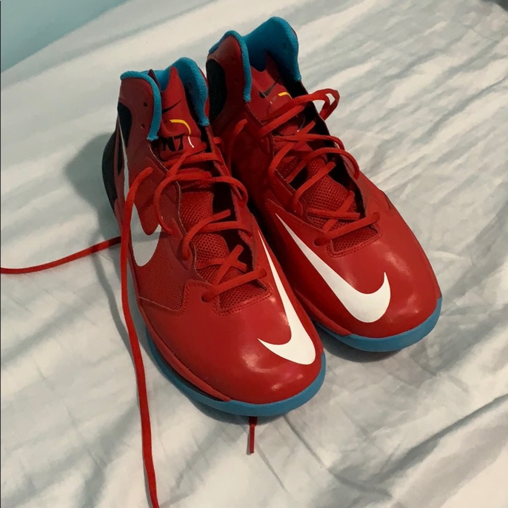 Nike n7 basketball shoes
